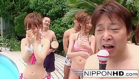 A Bunch Of Japanese Babes Love Competition!
