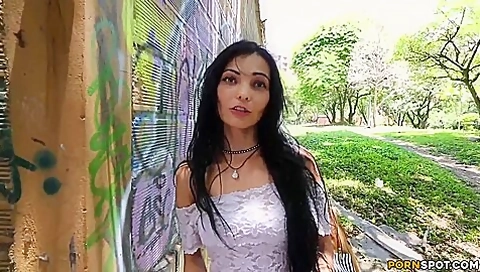 Katty Doll In Katy The Petite Colombian Likes To Fuck