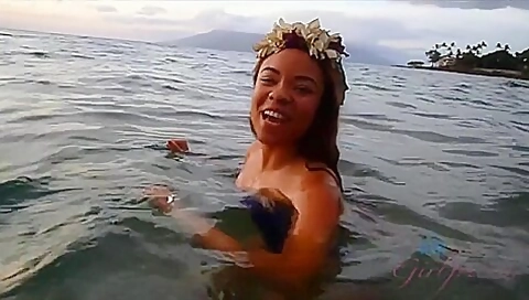 Jamie Marleigh In Jamie Looks Beautiful On The Beach And Underwater