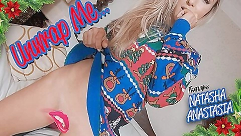 Unwrap Me... - Bonde Striptease - Natasha Anastasia